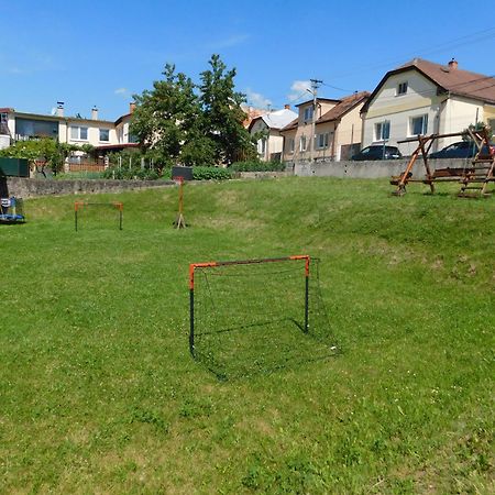 Apartmanovy Penzion Bojnice Luaran gambar