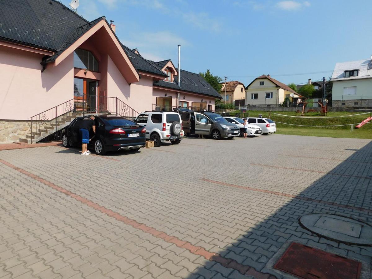 Apartmanovy Penzion Bojnice Luaran gambar